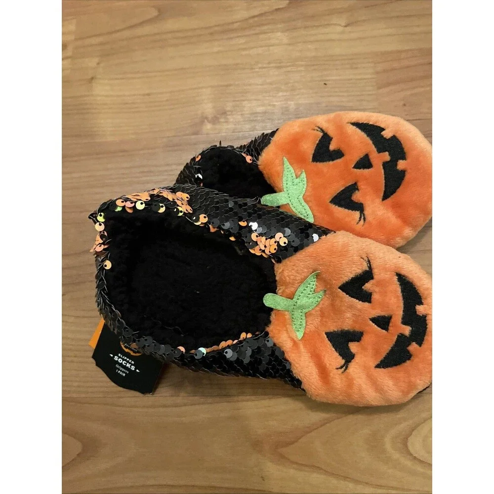 Hyde and EEK Halloween Pumpkin Slipper Socks Women's Size S/M (5-7) Multi-Color